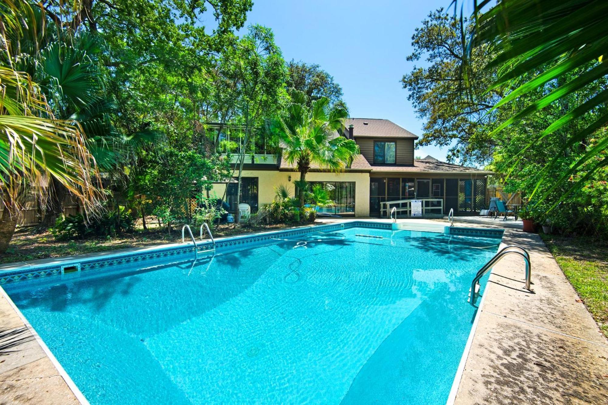 Jack's Place-gulf Brz-pool-close To Bchs 2bd-1bt Gulf Breeze