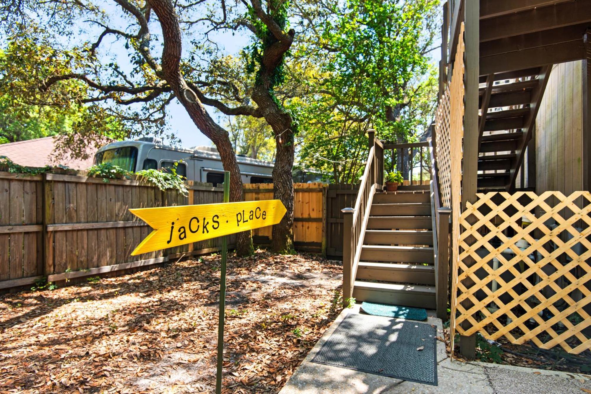 Jack's Place-gulf Brz-pool-close To Bchs 2bd-1bt *